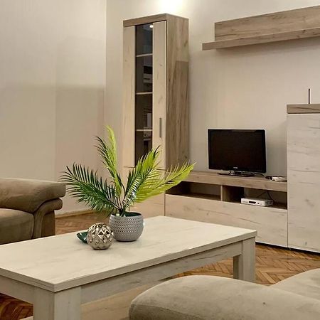 Central City Apartment สโกเปีย ภายนอก รูปภาพ